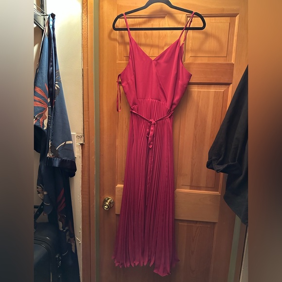 Loft - Pleated Crossover Strappy Midi Dress - Picture 2 of 2